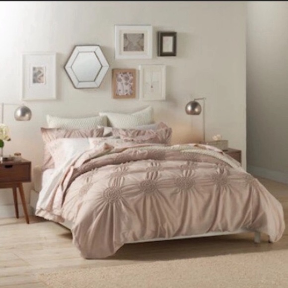 LC Lauren Conrad Other - FINAL🚨Lauren Conrad Eloise duvet TWIN set SAND